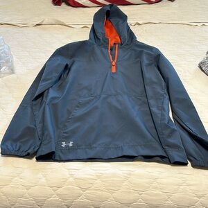 Boys medium under armour lightweight pullover, never worn